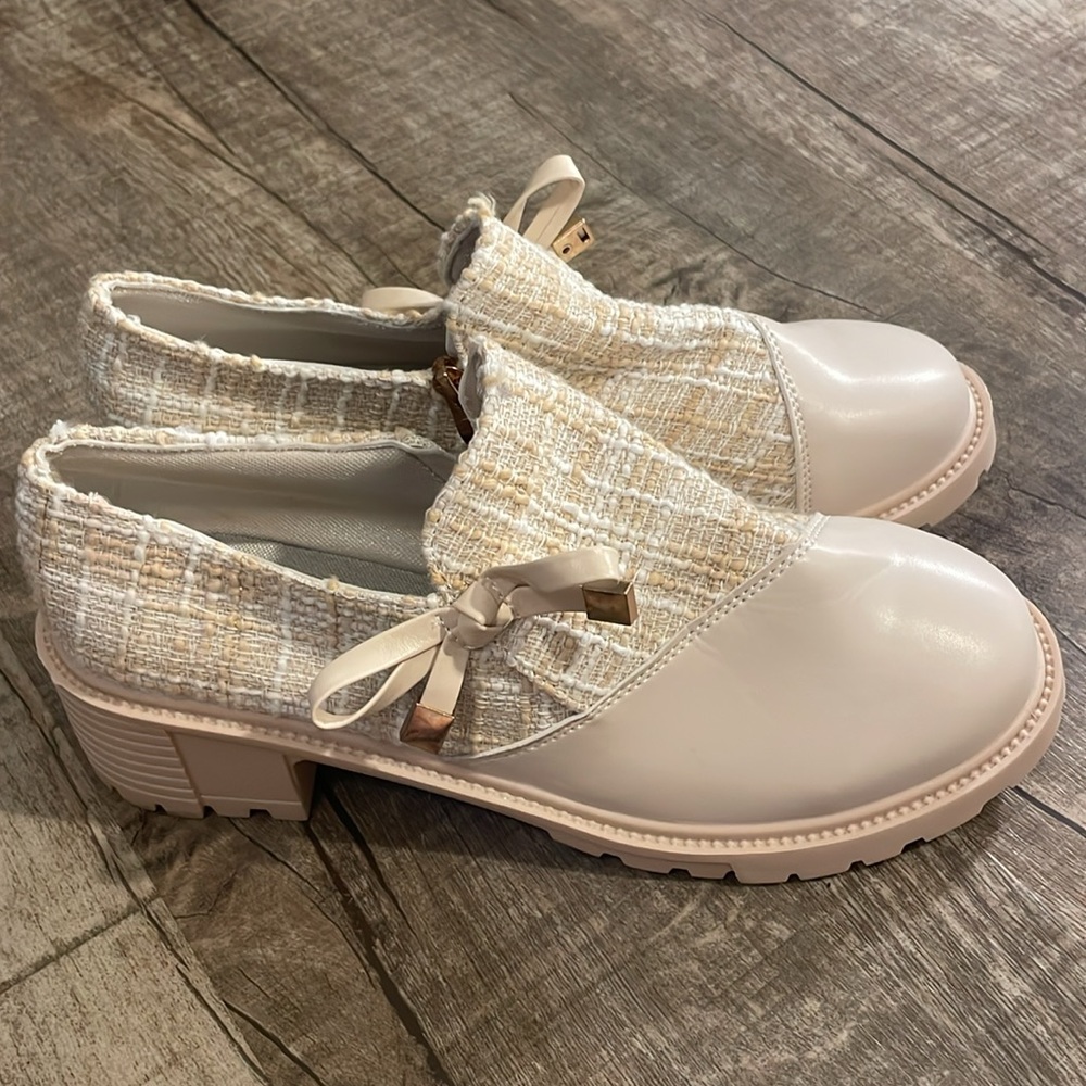 DG Cream Women's Shoes